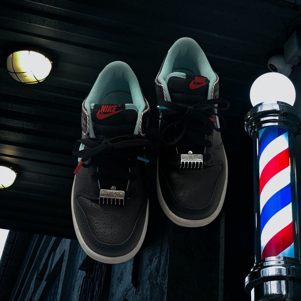 Dunk Low Retro SE Barber